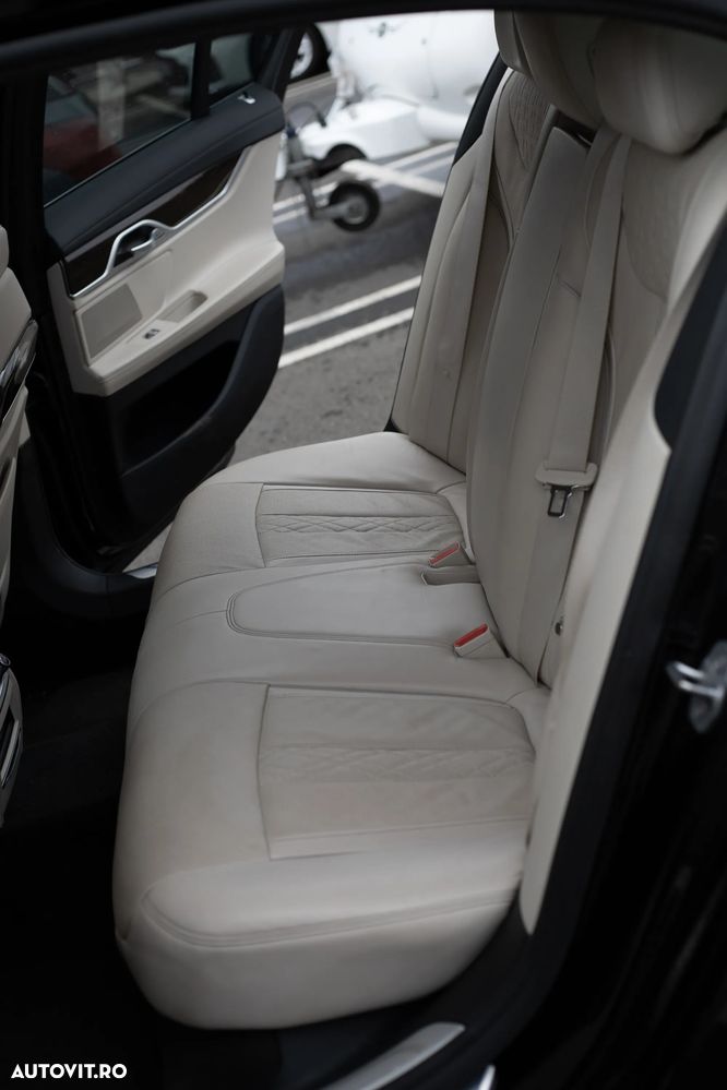 BMW Seria 7 730d xDrive - 10