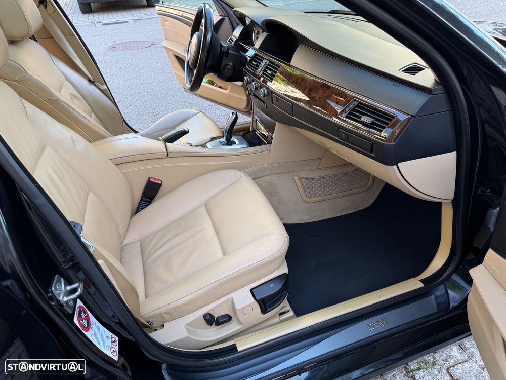 BMW 520 dA Executive - 9
