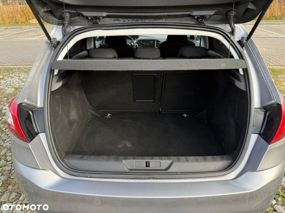 Peugeot 308 2.0 BlueHDi Allure S&S - 4