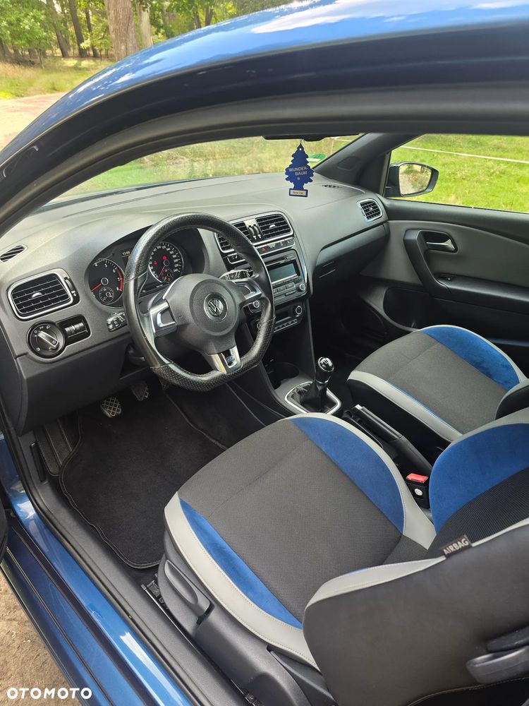 Volkswagen Polo - 8