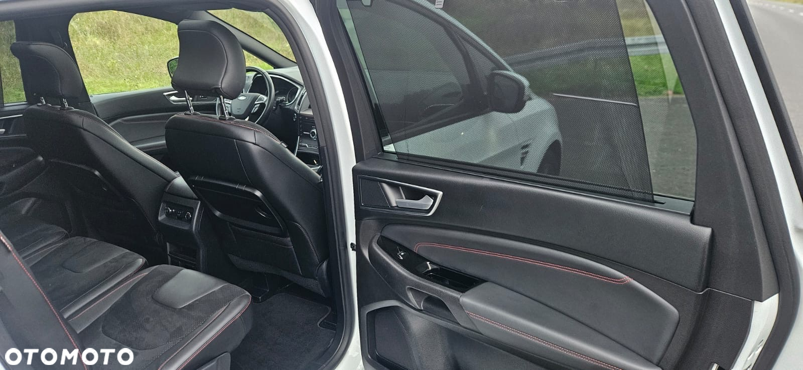 Ford S-Max 2.0 EcoBlue Twin-Turbo ST-Line - 27