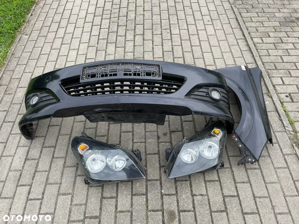 OPEL ASTRA H III GTC PRZÓD błotnik prawy ZDERZAK LAMPA REFLEKTOR LEWY PRAWY przedni lampa lewa prawa GTC Hella Z20R