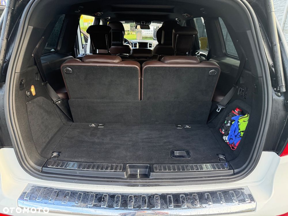 Mercedes-Benz GL 350 BlueTEC 4-Matic - 11