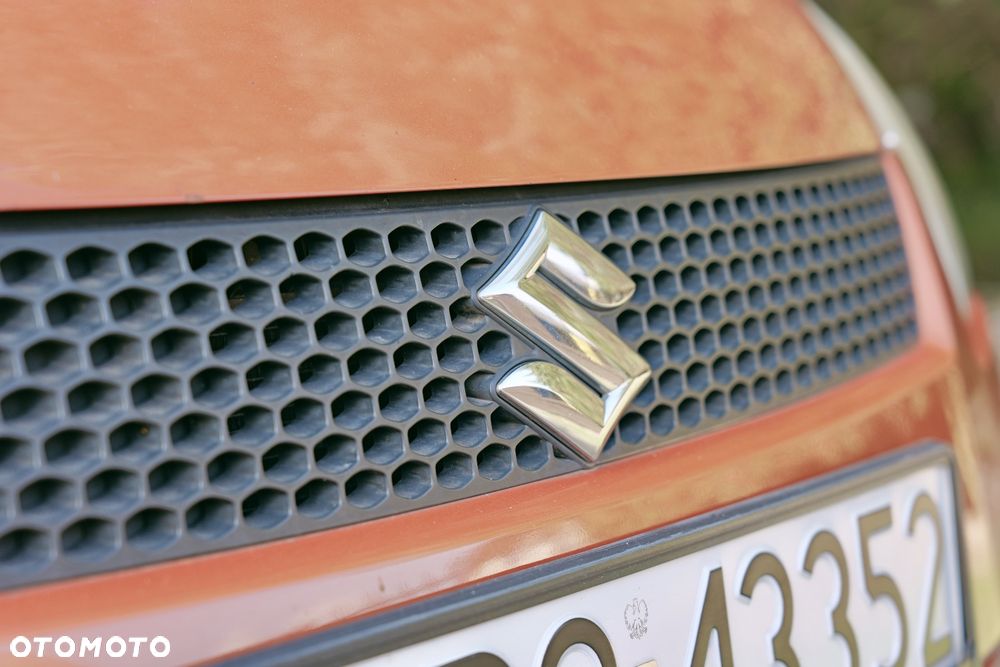 Suzuki Swift - 4