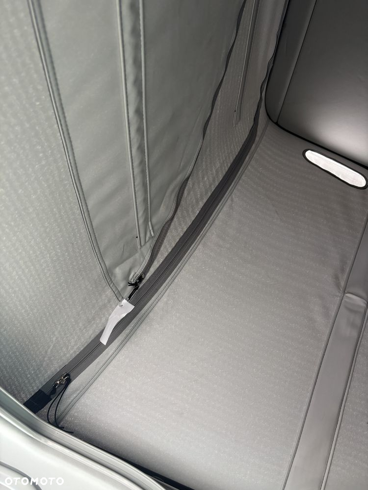 Volkswagen California - 12