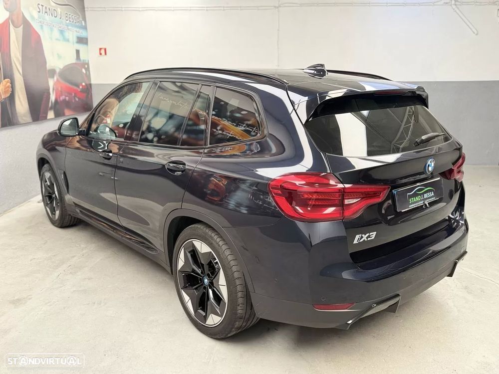 BMW iX3 M Sport Impressive - 10