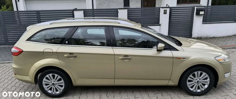Ford Mondeo SW - 22