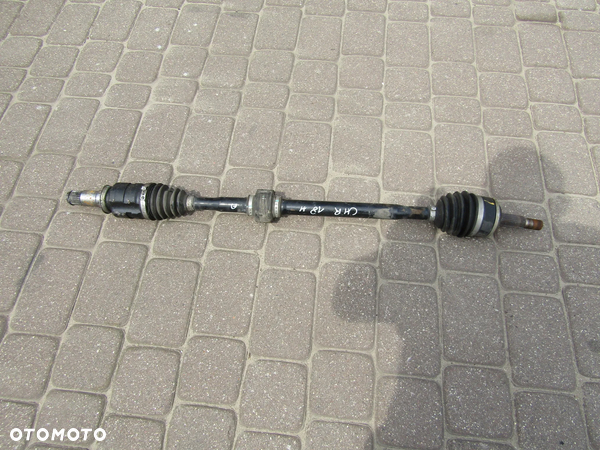 PÓŁOŚ PRAWY PRZÓD TOYOTA C-HR 1.8 H 17 23R