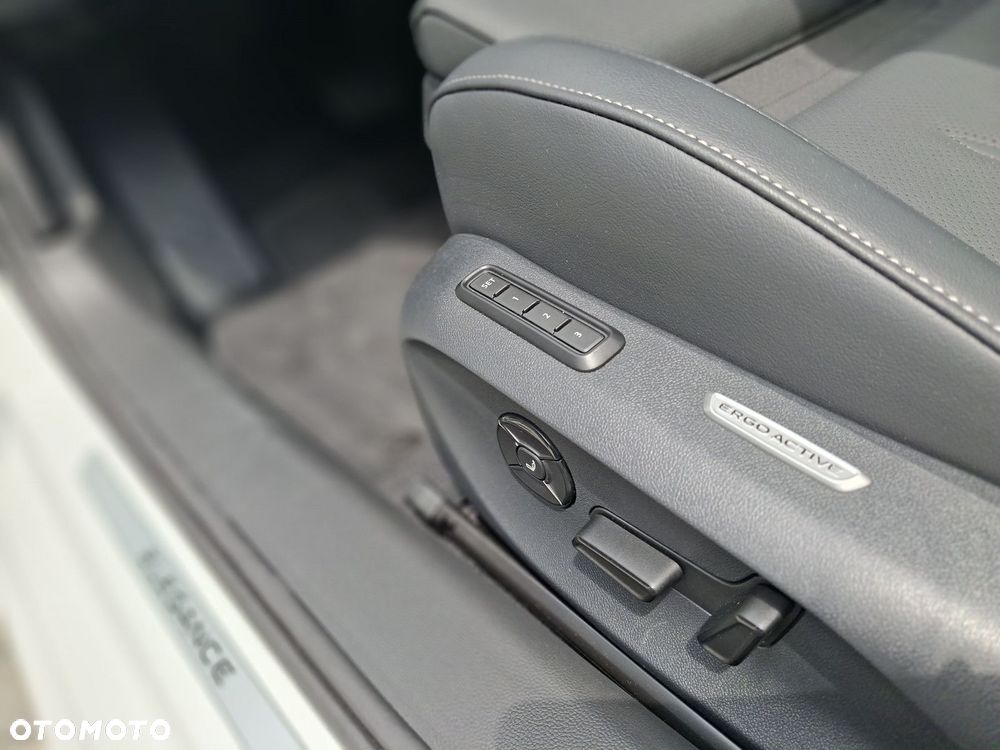 Volkswagen Passat - 17