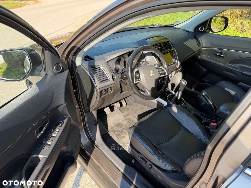 Mitsubishi ASX - 18
