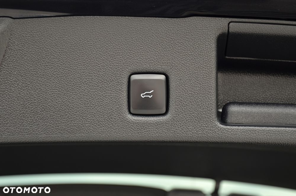 Ford Kuga 2.0 EcoBlue AWD ST-Line X - 29