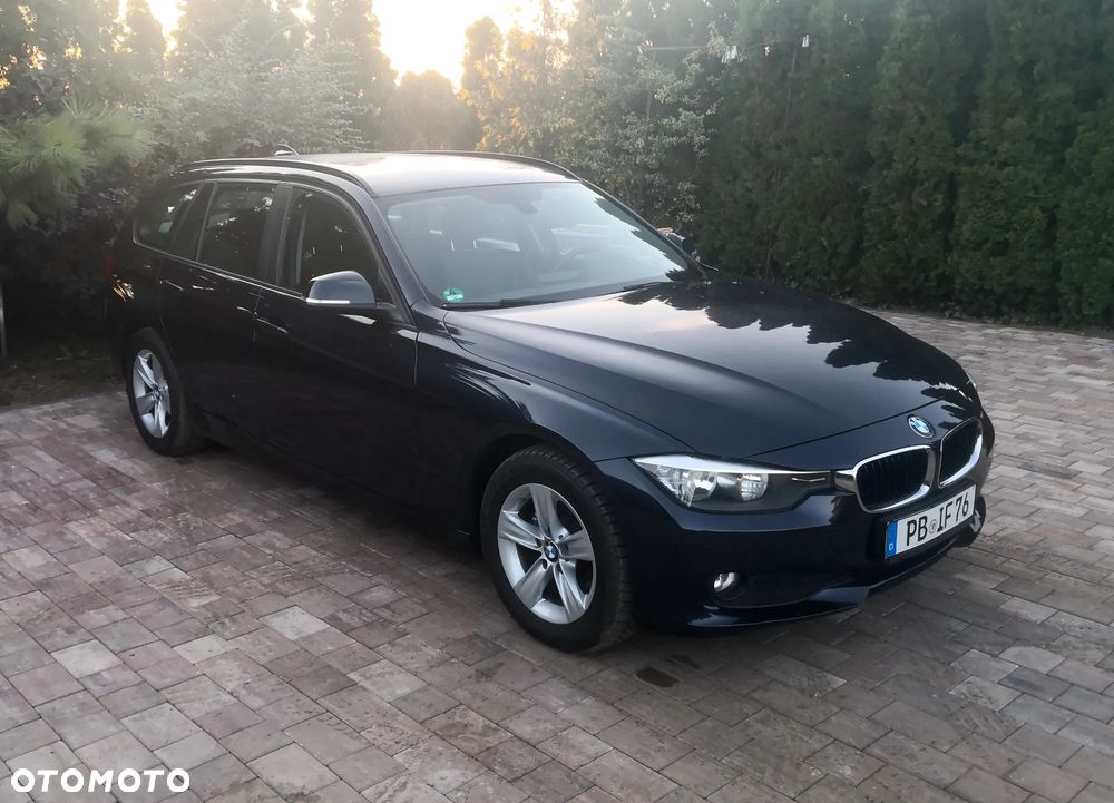 BMW Seria 3 318d - 1