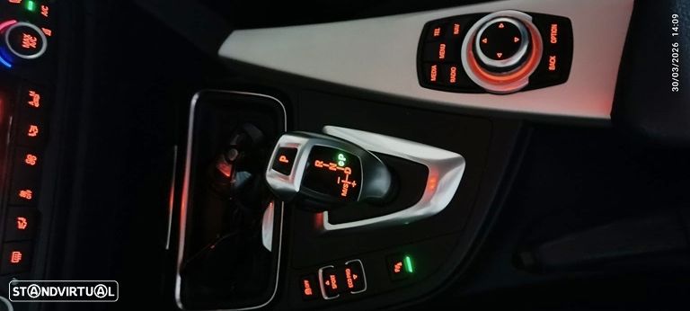 BMW 318 d DPF Aut. Edition Exclusive - 16