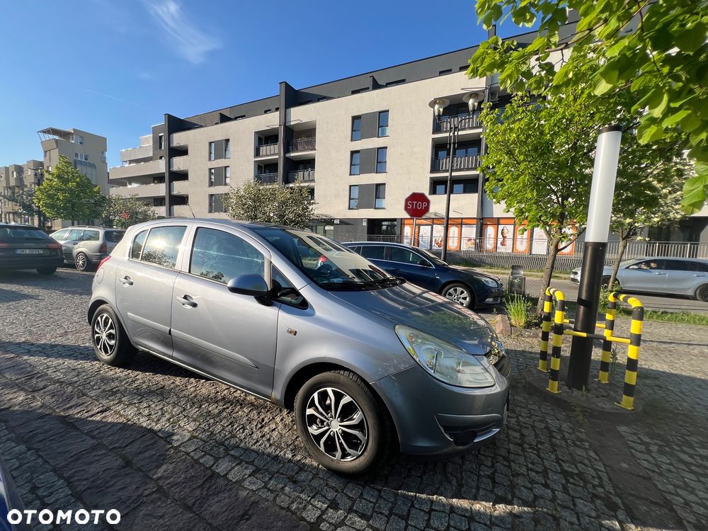 Opel Corsa 1.2 16V Enjoy - 11