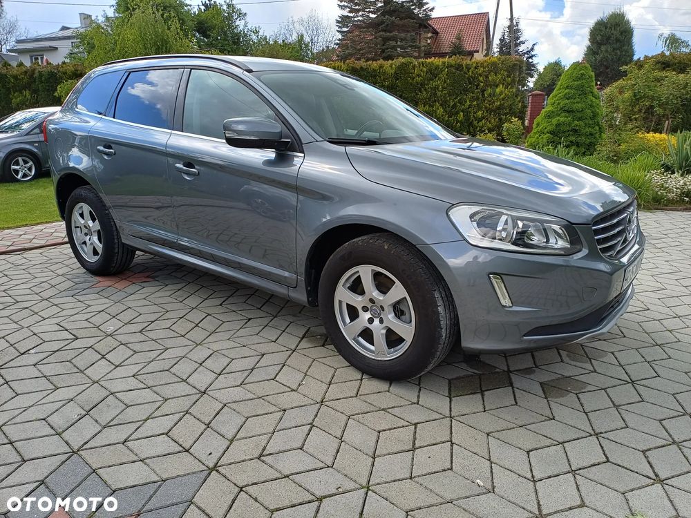Volvo XC 60 D3 Drive-E Momentum - 4