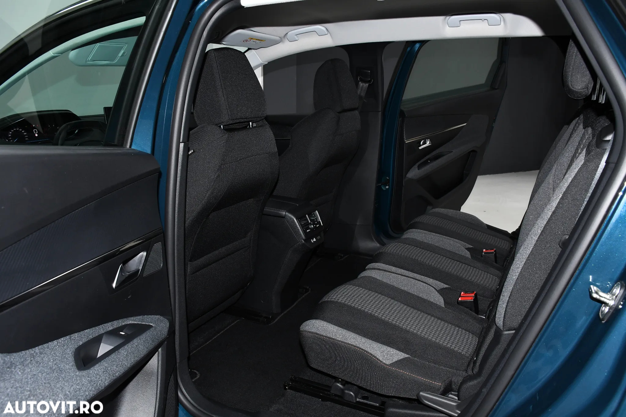 Peugeot 5008 1.5 BlueHDI s&s EAT8 Allure - 11