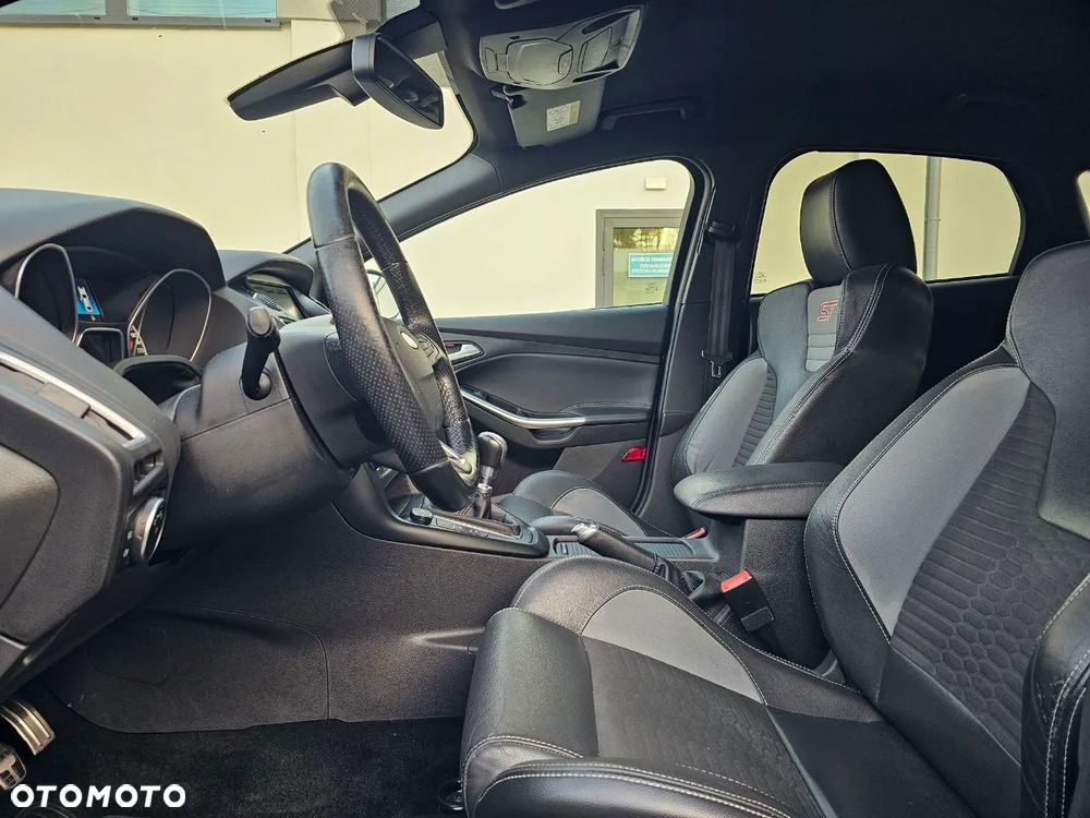 Ford Focus ST - 20