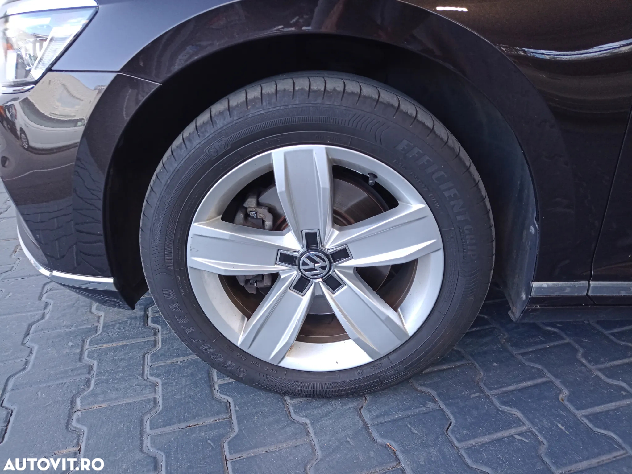 Volkswagen Passat 2.0 TDI DSG Highline - 4