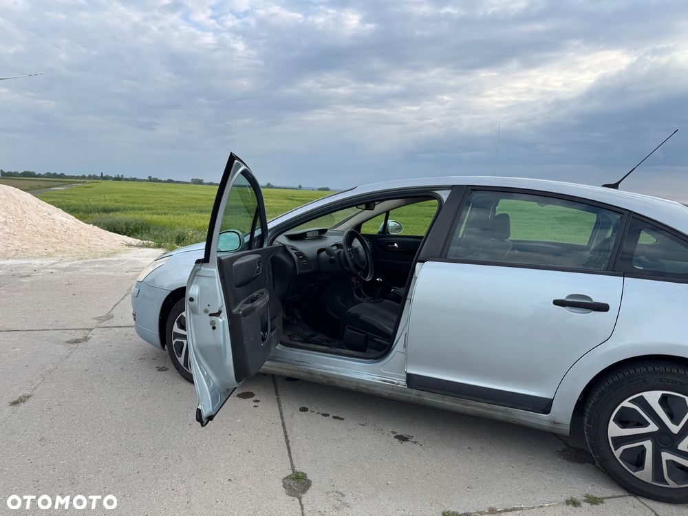 Citroën C4 1.6 HDi X - 4