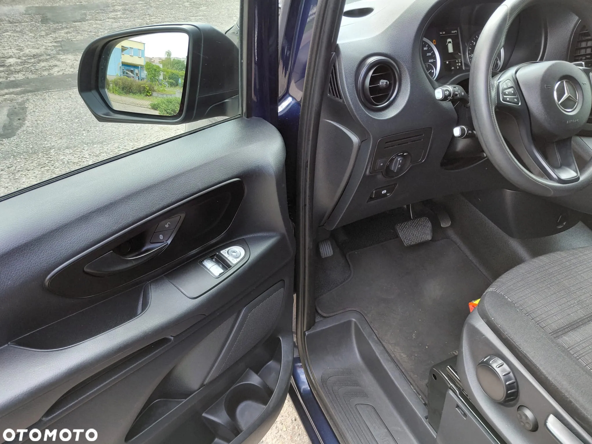 Mercedes-Benz Vito - 17