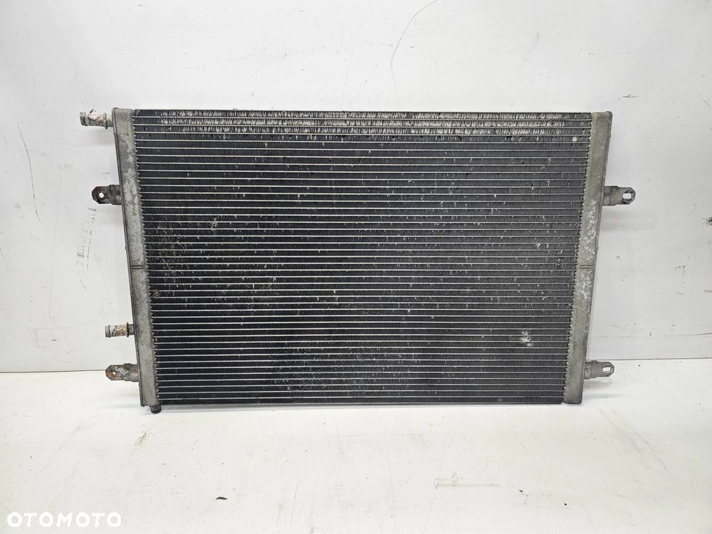 DODATKOWA CHŁODNICA WODY AUDI A6 C6 3.0 TFSI 4F0145804K - 1