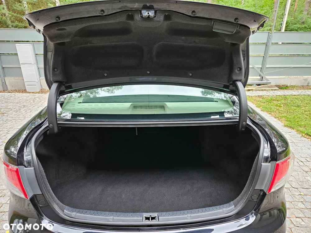 Toyota Avensis 2.0 Sol plus - 26
