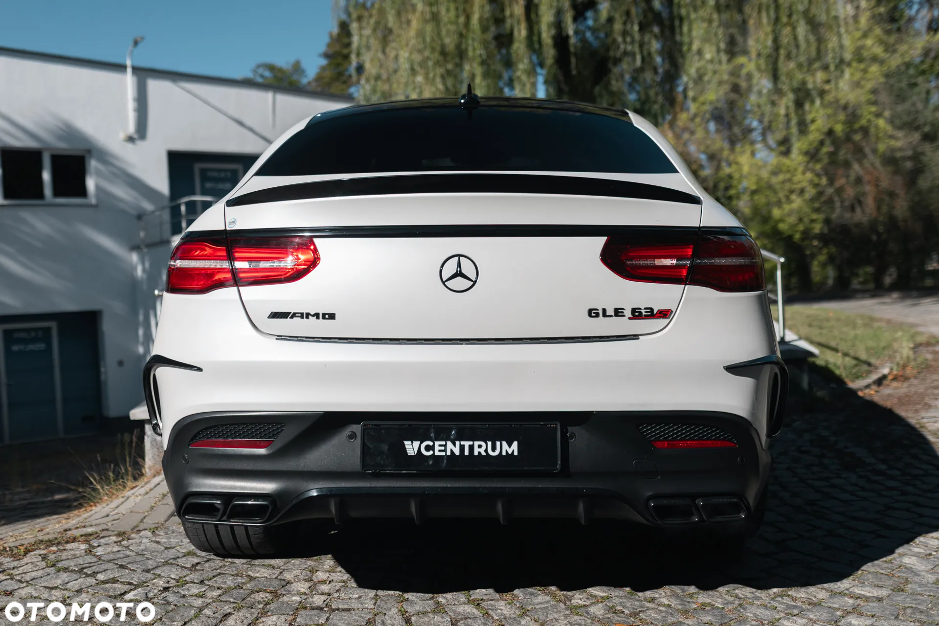 Mercedes-Benz GLE AMG Coupe 63 4-Matic - 10