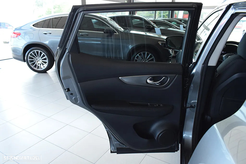 Nissan Qashqai 1.5 dCi Tekna Premium - 31