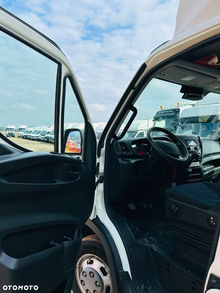 Iveco 35s16 - 22