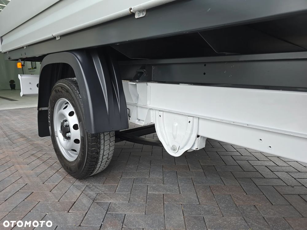 Fiat DUCATO MAXI 1435Kg Ładownoś 8-PALET 140KM SALON PL 50 Tyś Km SERWIS DO OSTANIEGO Km STAN JAK NOWY TEMPOMAT KLIMA RADION DOTYKOWE OPONY ZIMA LATO - 26
