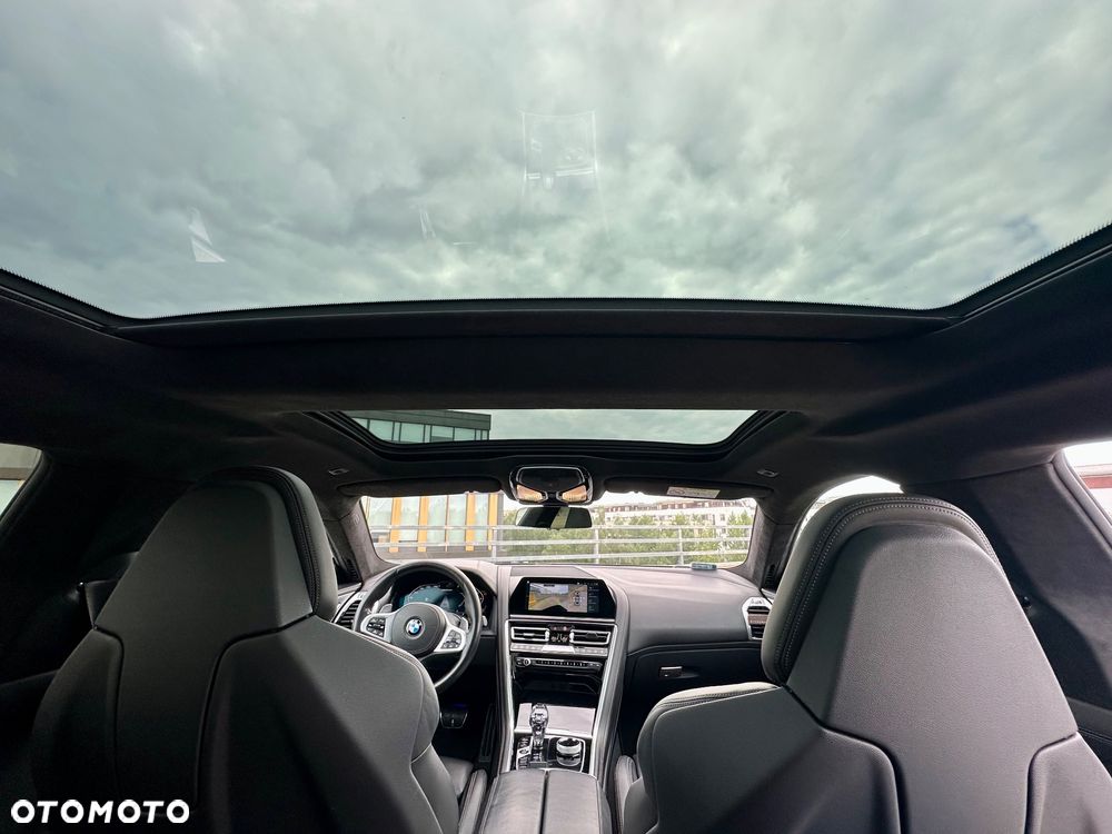 BMW Seria 8 - 18