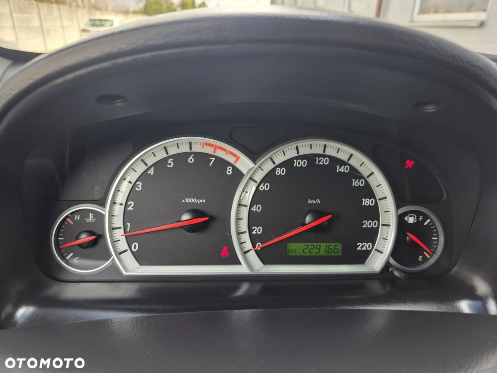 Chevrolet Captiva 2.4 LS 5os - 20