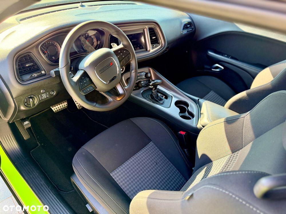 Dodge Challenger 5.7 R/T - 29