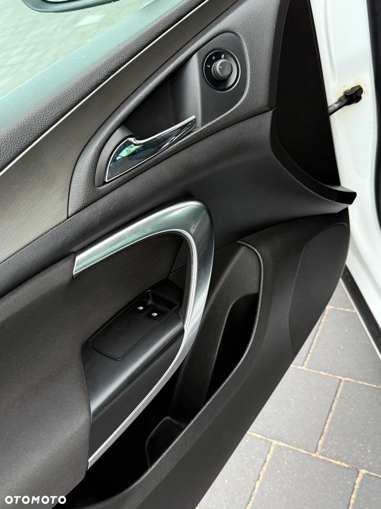 Opel Insignia 2.0 CDTI Cosmo - 24