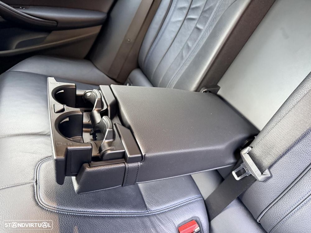 BMW 520 e Pack M - 21