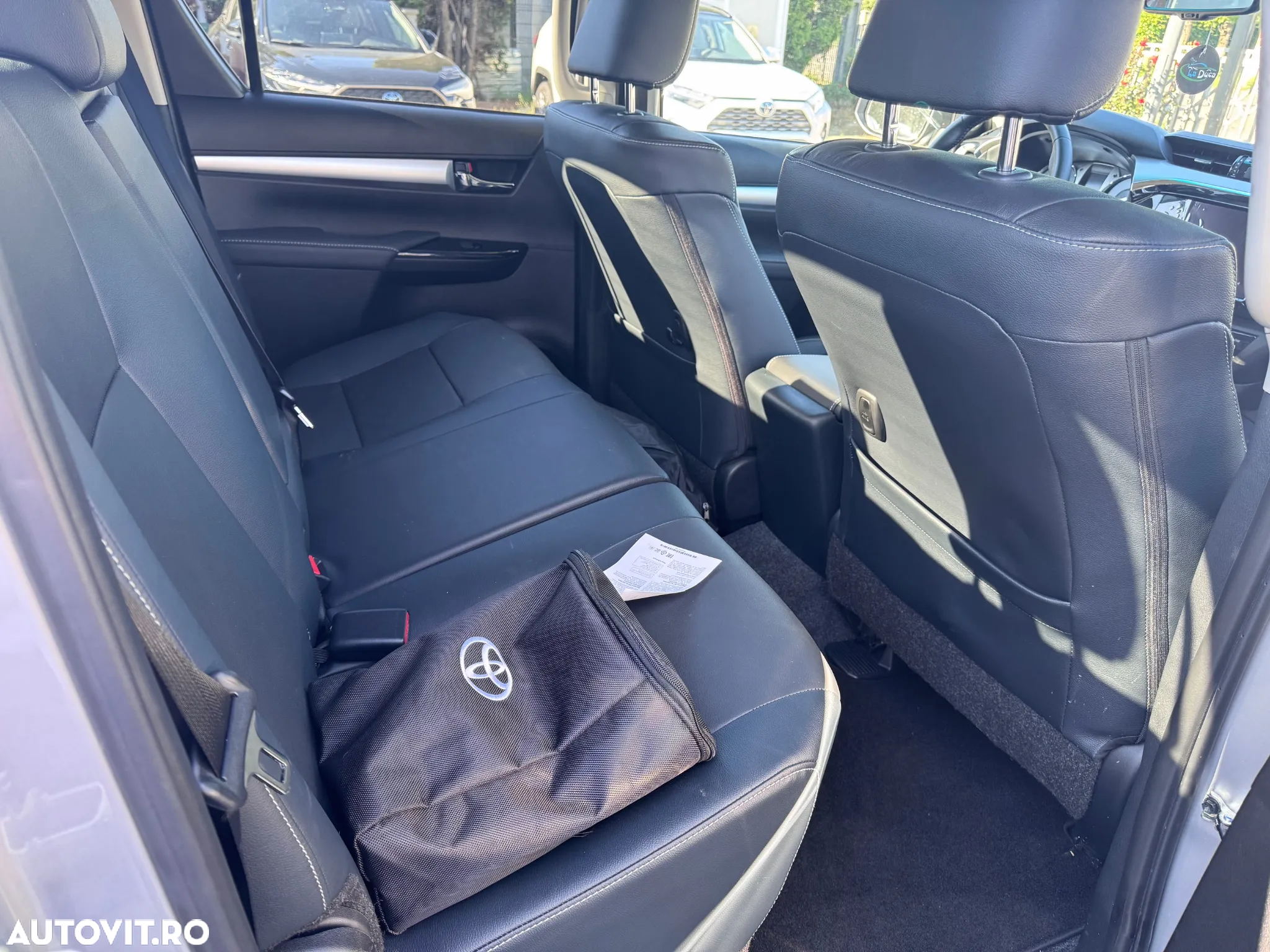 Toyota Hilux 2.4D 150CP 4x4 Double Cab AT Executive - 11
