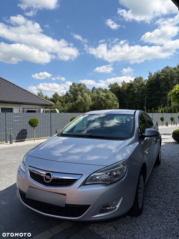 Opel Astra - 1