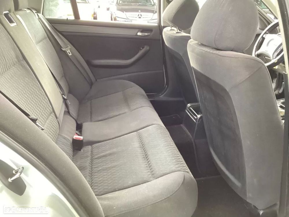 BMW 320 d Touring - 5