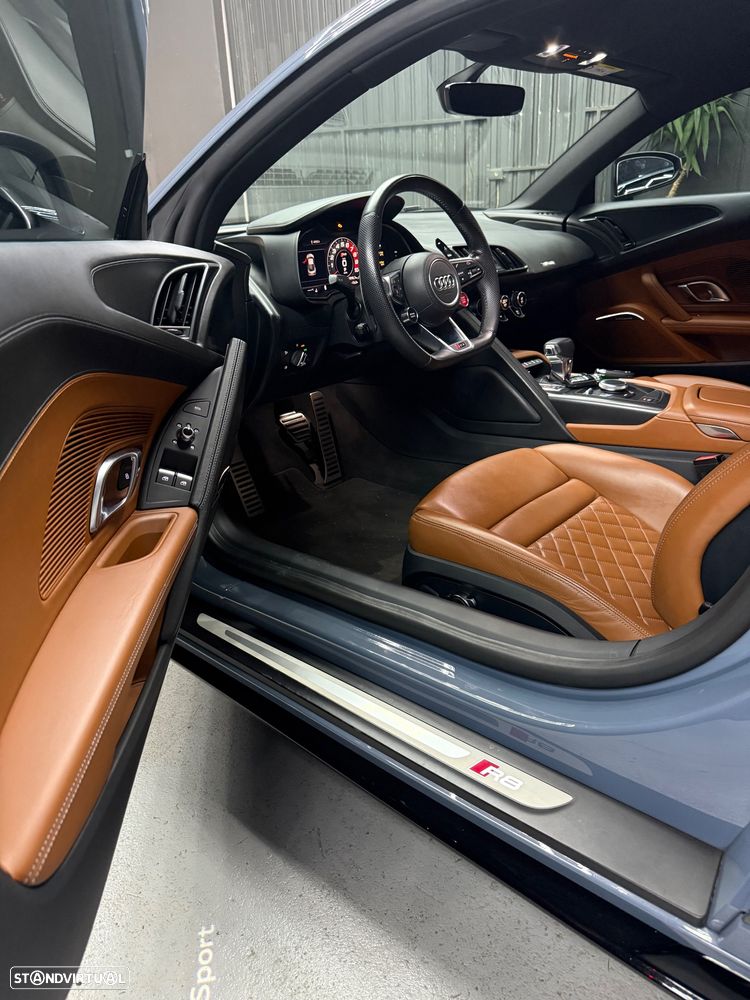 Audi R8 Coupé V10 5.2 FSI quattro S tronic - 9