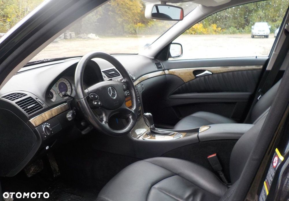 Mercedes-Benz Klasa E - 22