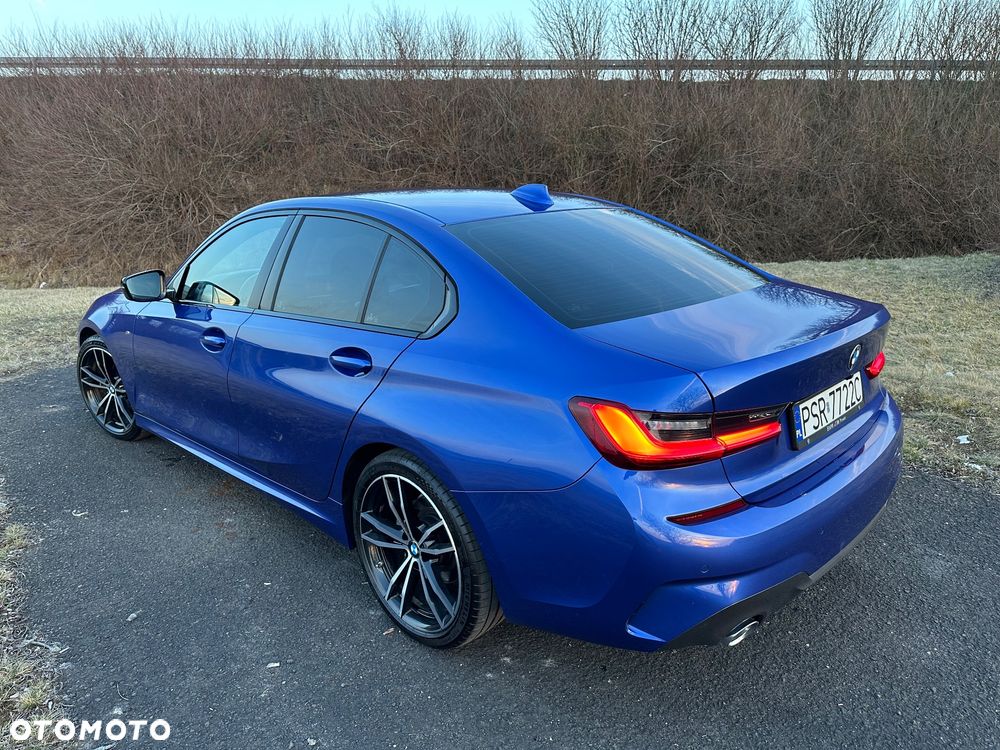 BMW Seria 3 320d xDrive M Sport Shadow sport - 9