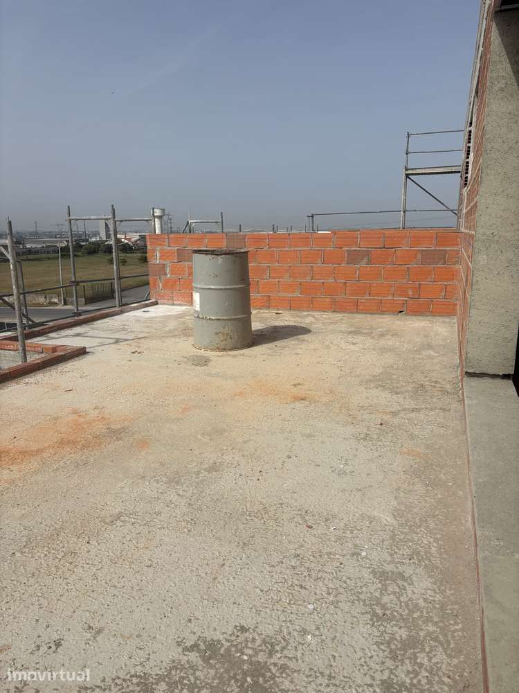 Moradia, 260 m², Atalaia e Alto Estanqueiro-Jardia - Grande imagem: 2/22
