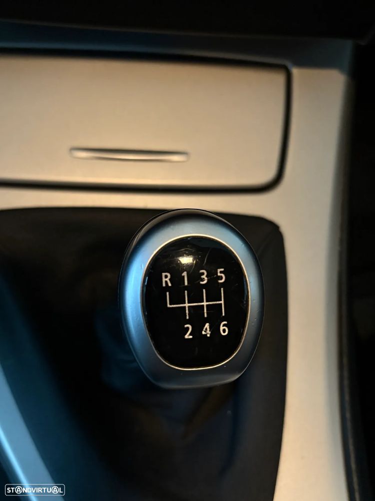 BMW 320 d Efficient Dynamics Edition Sport Line - 26