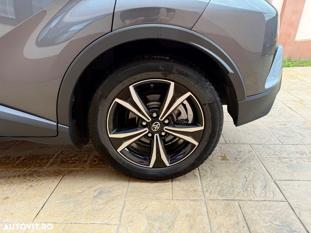 Toyota C-HR - 12