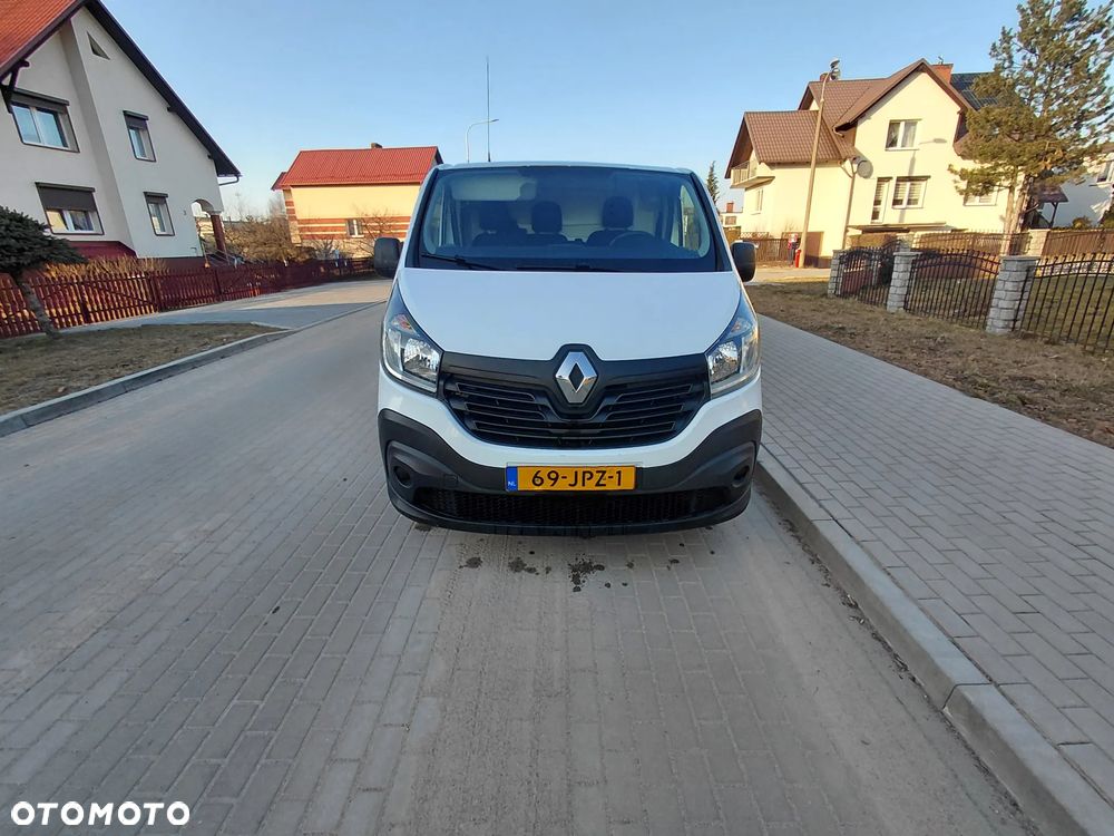 Renault Trafic - 2