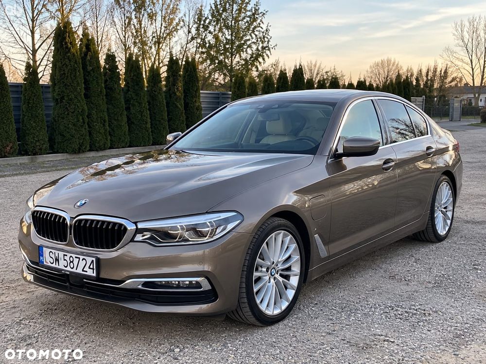 BMW Seria 5 530e iPerformance Luxury Line sport - 1