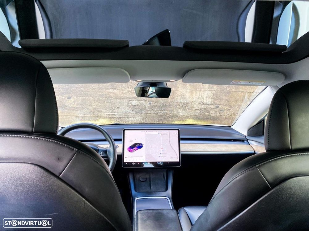 Tesla Model 3 Standard Range Plus RWD - 3