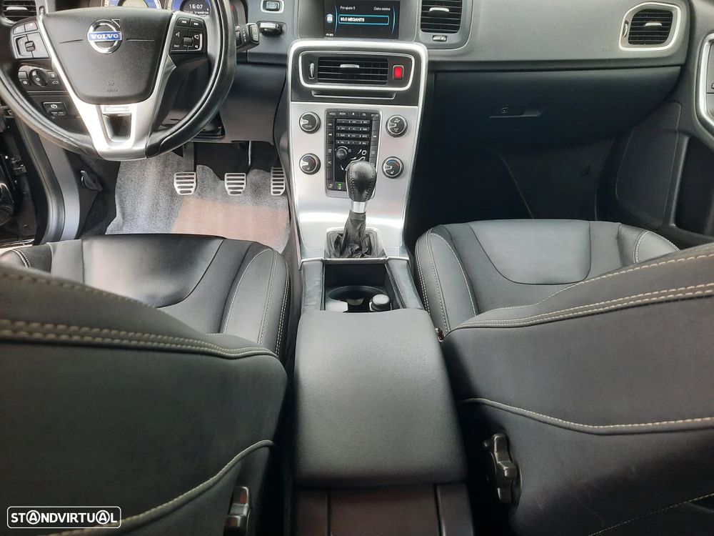 Volvo V60 1.6 D2 Drive R-Design Start/Stop - 28