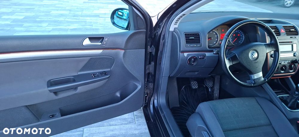 Volkswagen Golf 1.6 Goal - 29