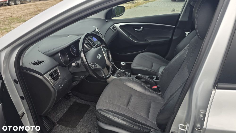 Hyundai i30 1.4 Comfort - 11